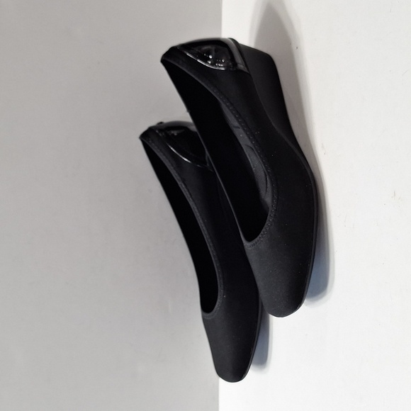 Anne Klein NEW iFlex Black Classic Preppy Capsule Wedge Heel Shoes Size 9 - Picture 4 of 13